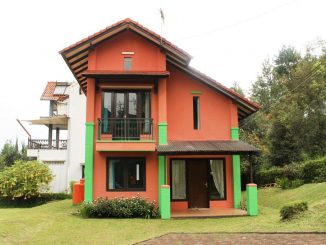 villa Istana Bunga Blok J No 1 lembang, Sewa Villa Lembang, Villa Lembang, Info Harga Sewa Villa di Lembng, Penginapan di Lembang