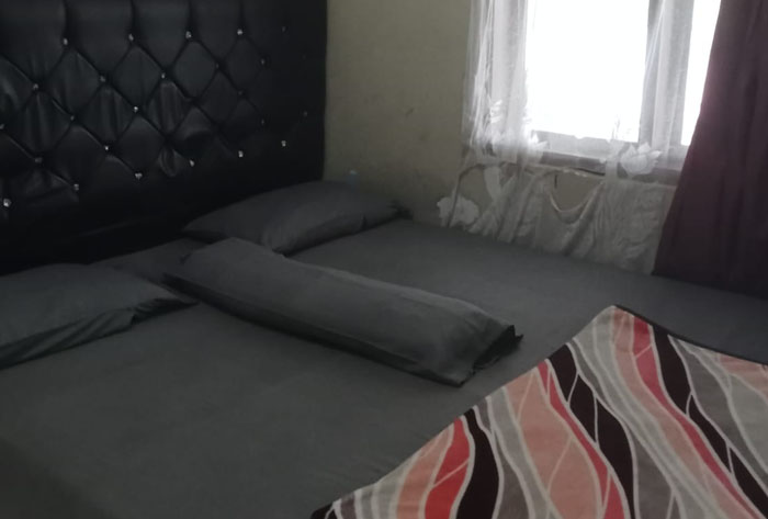 villa subang 15 orang 2 kamar