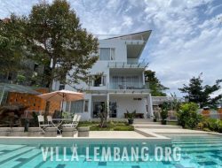 Rekomendasi Villa Dago Khusus Keluarga, Kapasitas 12 Orang, Private Pool