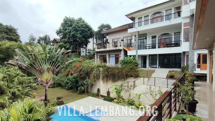 Rekomendasi Villa Istana Bunga Lembang untuk Rombongan 40 Orang fasilitas lengkap